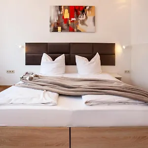 Hotel Relax &